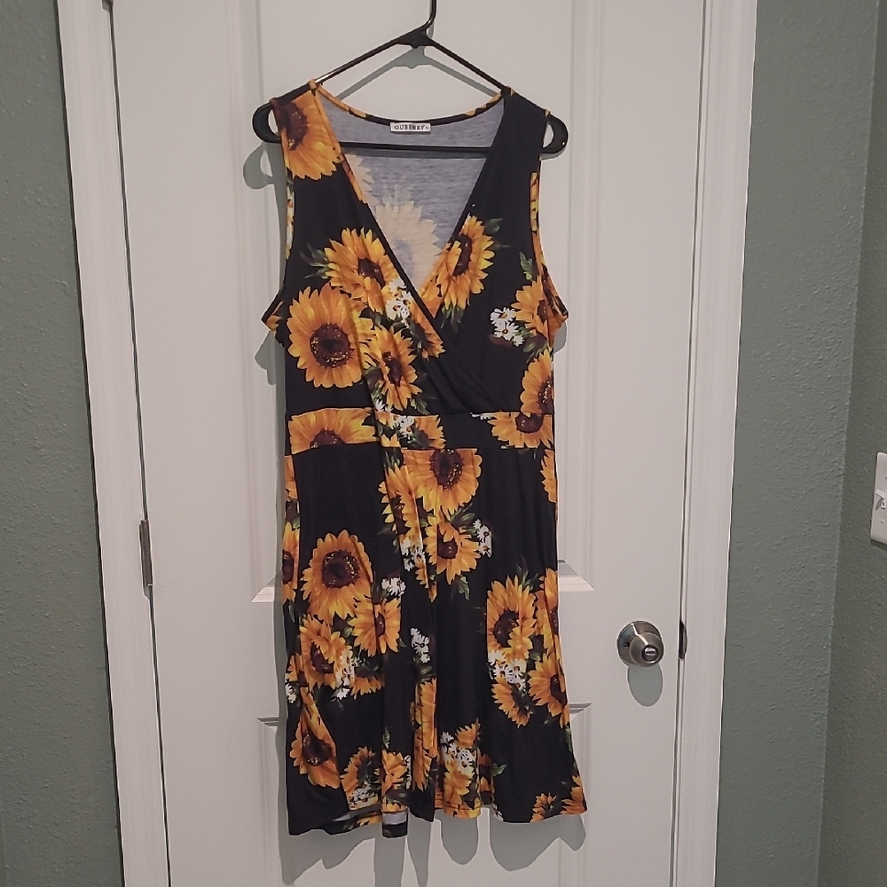 Sunflower Print Sleeveless Dress